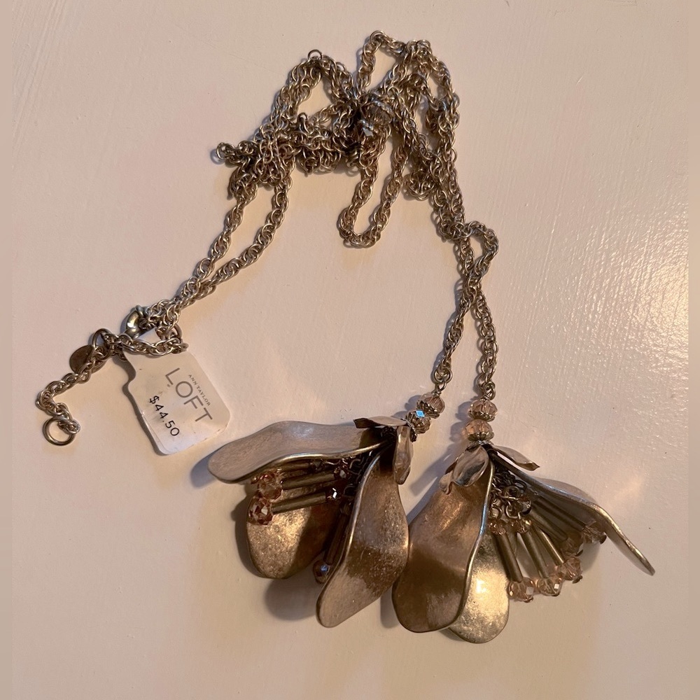 BNWT, LOFT necklace